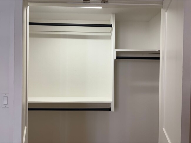 Building Photo - One bedroom loft in Midtown OKC!