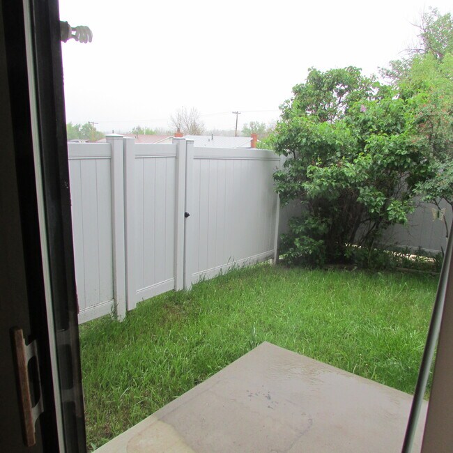 Private back yard with patio - 2151 Frances St