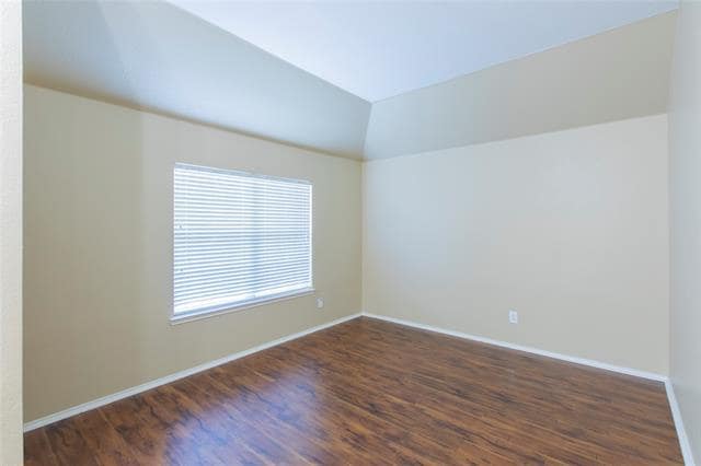 Building Photo - 6100 Pine Ridge Blvd