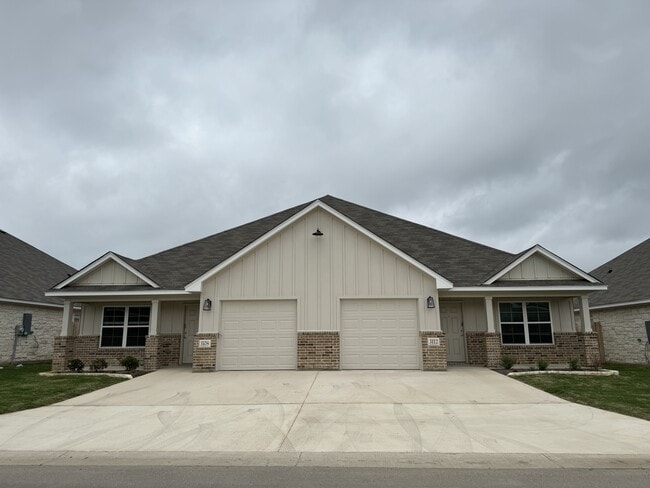 Building Photo - 3108 Wasilla Dr