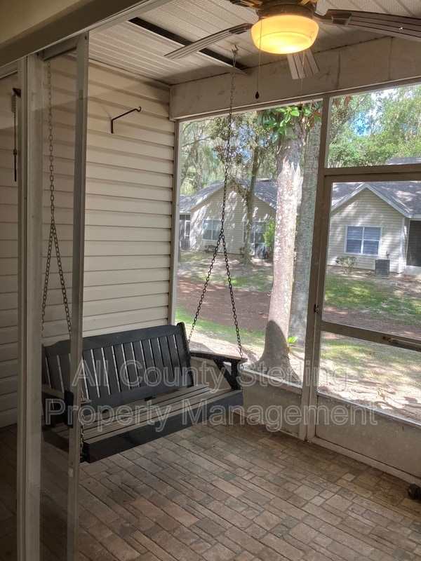 Building Photo - 4700 SW Archer Rd