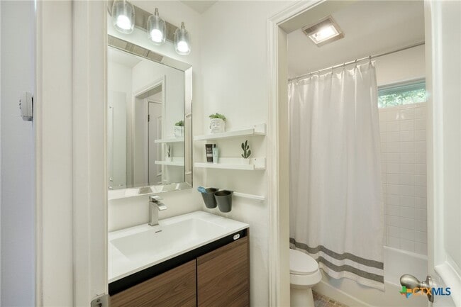 Building Photo - 30209 Oak Tree Dr