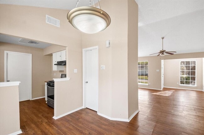 Building Photo - 1026 Melford Ave