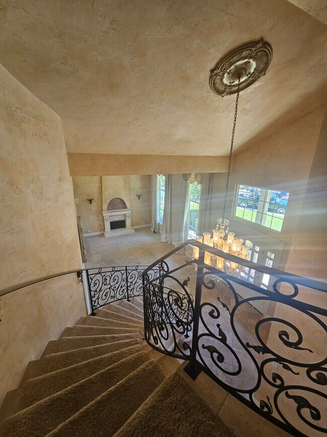 Building Photo - 45 Mainprice Ct