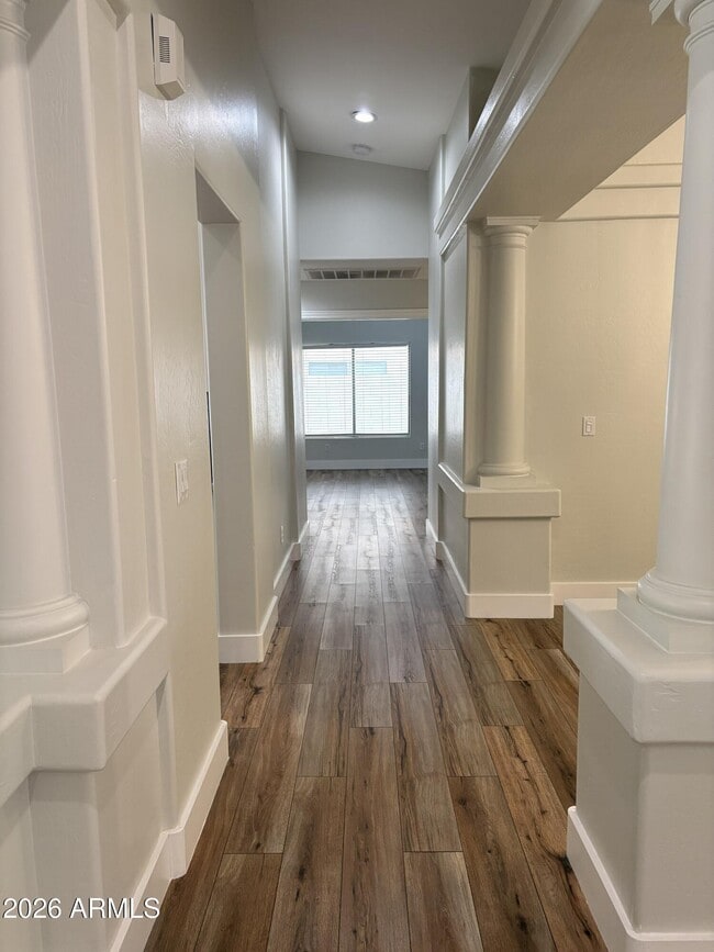 Building Photo - 13528 W Windsor Blvd