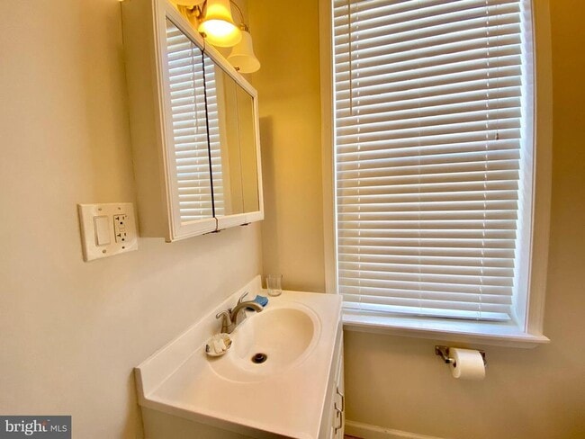 Building Photo - 1934 N 7th St