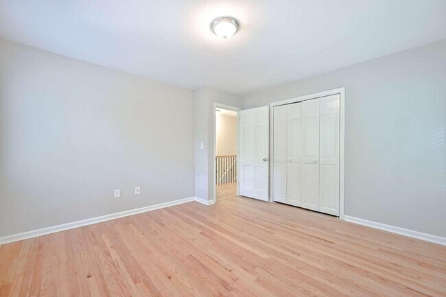 Building Photo - 4377 Vintage Ln