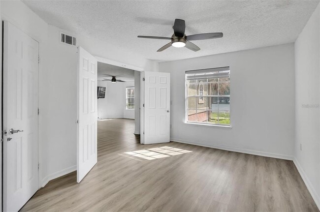 Building Photo - 413 Fountainhead Cir
