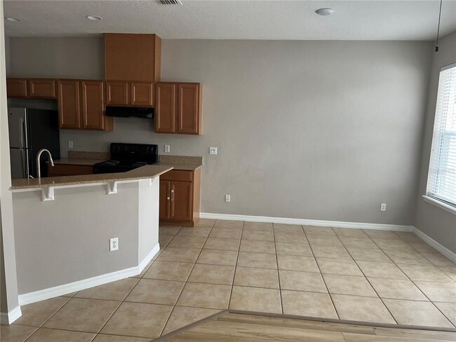 Building Photo - 8921 Newmarket Dr