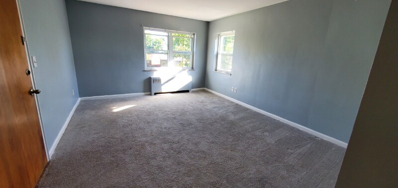 Building Photo - 843 Delehanty Ct