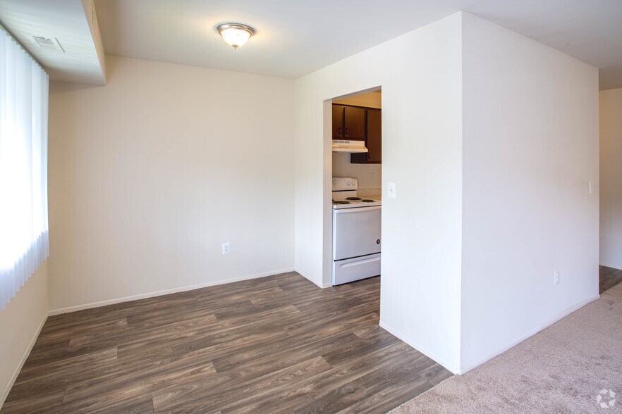 Interior Photo - Cherokee Hills Apartments
