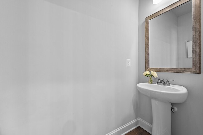 Building Photo - 3229 Weyhill Trl