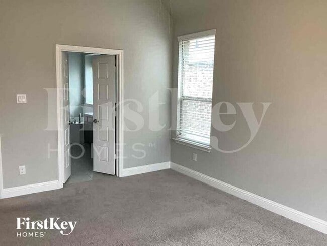 Building Photo - 111 Balsam Dr