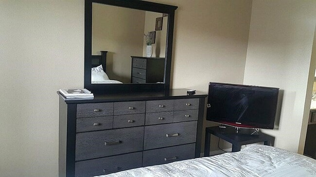 Building Photo - 10555 Turtlewood Ct