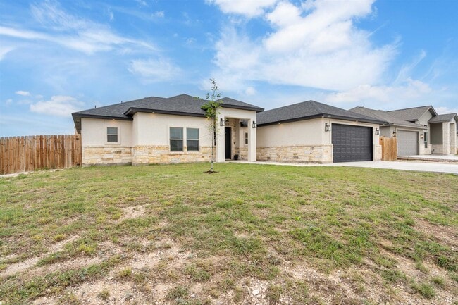 Building Photo - 423 Pitaya Ln