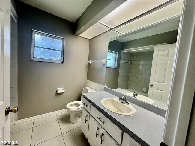 Building Photo - 17150 Knight Dr