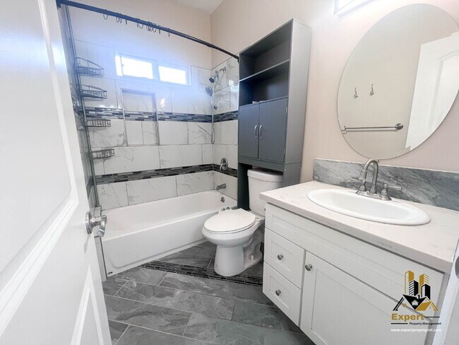 Building Photo - 3107 San Carlos Wy