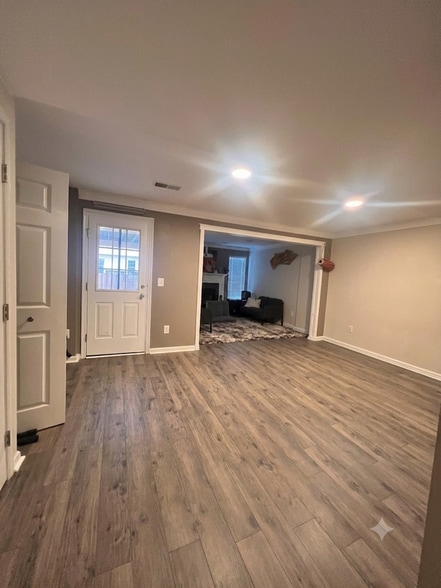 Building Photo - 6314 Meadow Glade Ln