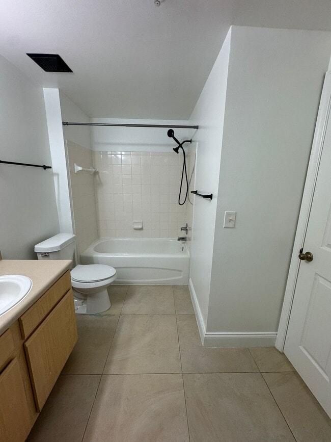 Building Photo - 10831 Windsor Walk Dr