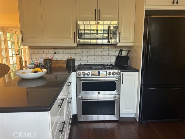Building Photo - 6757 Daryn Dr