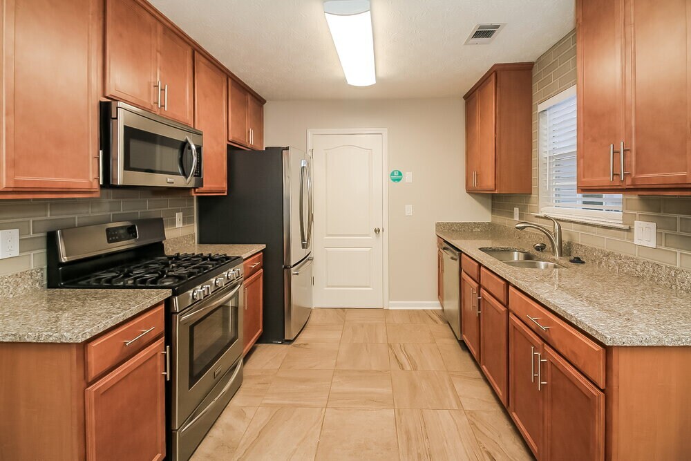 Building Photo - 254 Player's Cir