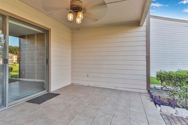 Building Photo - 104 Lakeview Terrace