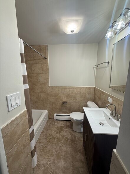 Building Photo - 6946 W 65th St