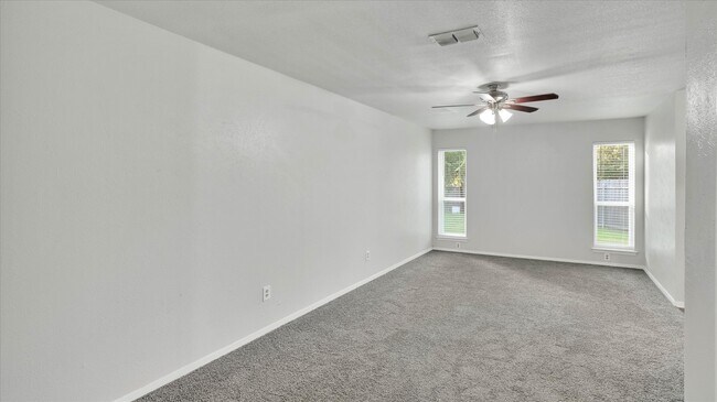 Building Photo - 1500 High Ridge Rd