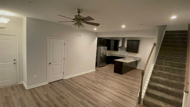 Building Photo - 5903 Laurel Bed Ln