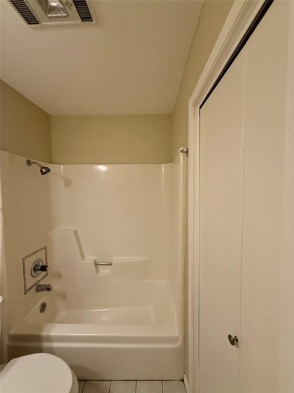 Building Photo - 10805 Lanshire Dr