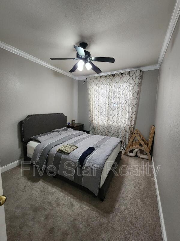 Building Photo - 2489 De Beers Ct