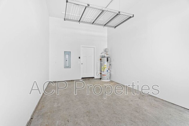 Building Photo - 1318 Bradley Ct