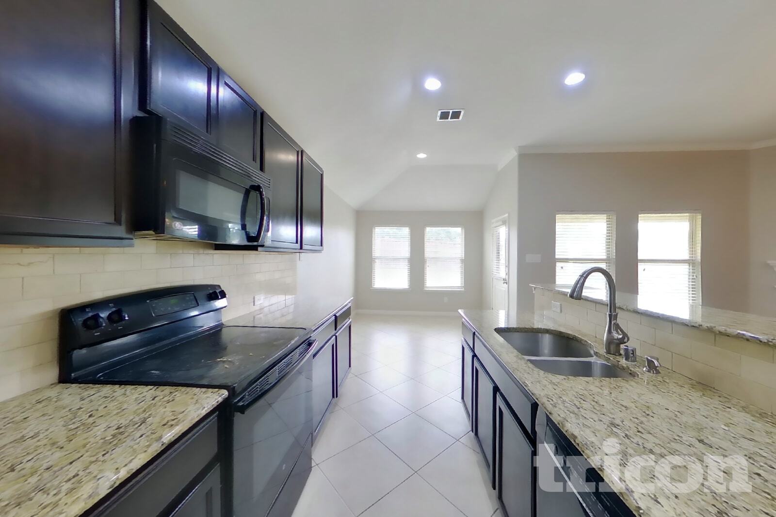Building Photo - 508 Crazy Horse Dr