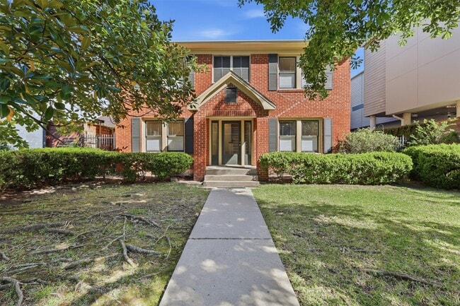 Building Photo - 2132 Tangley St