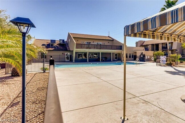 Building Photo - 5229 Indian River Dr