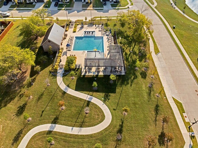 Building Photo - 1320 Hill Country Pl