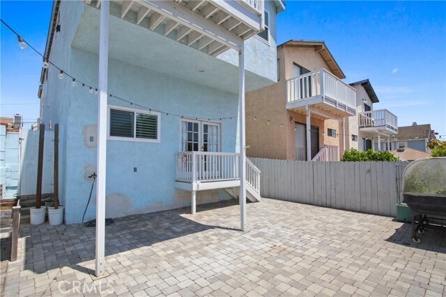 Building Photo - 1709 Steinhart Ave