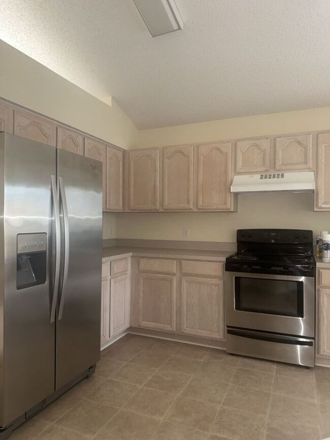 Building Photo - WEST BAY