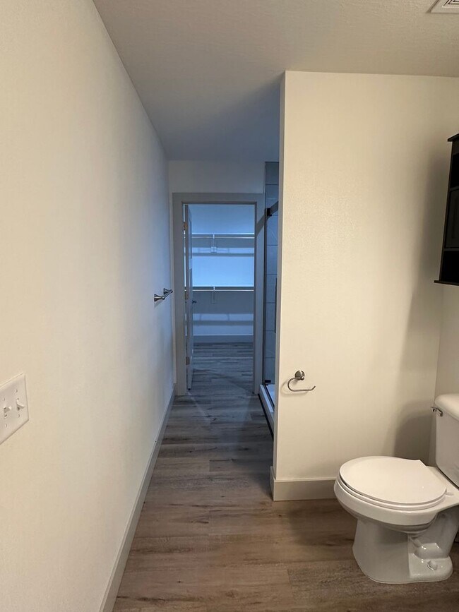 Building Photo - Now LEASING in Summit Pass! Available May 18, 2026!