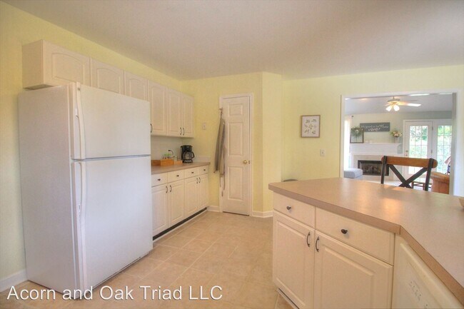 Building Photo - 3 br, 2 bath House - 105 Bradford Lake Ct