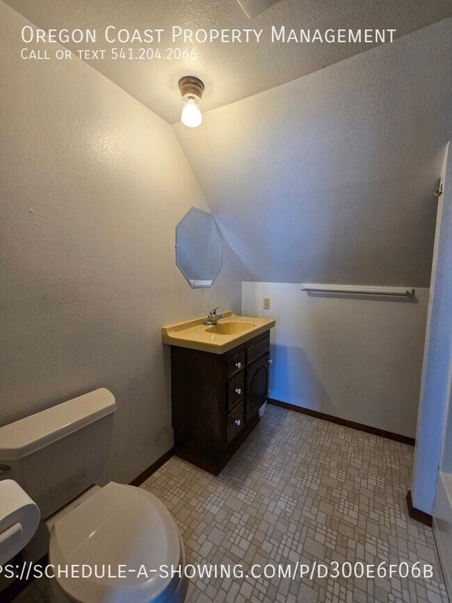 Building Photo - 93 Gender Dr