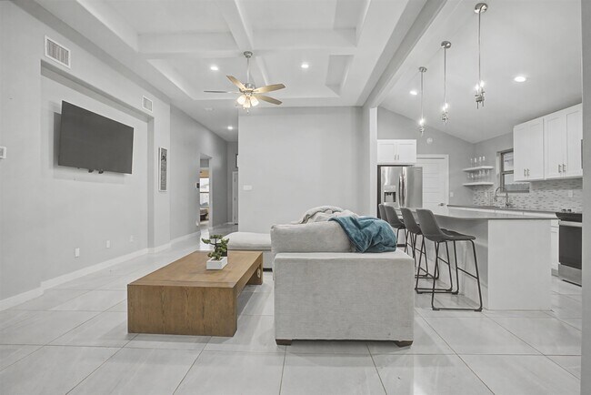 Building Photo - 5410 Travesia Ct