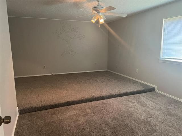 Building Photo - 1924 Berkner Dr