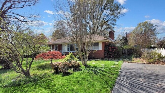 Building Photo - 5411 Windingbrook Rd