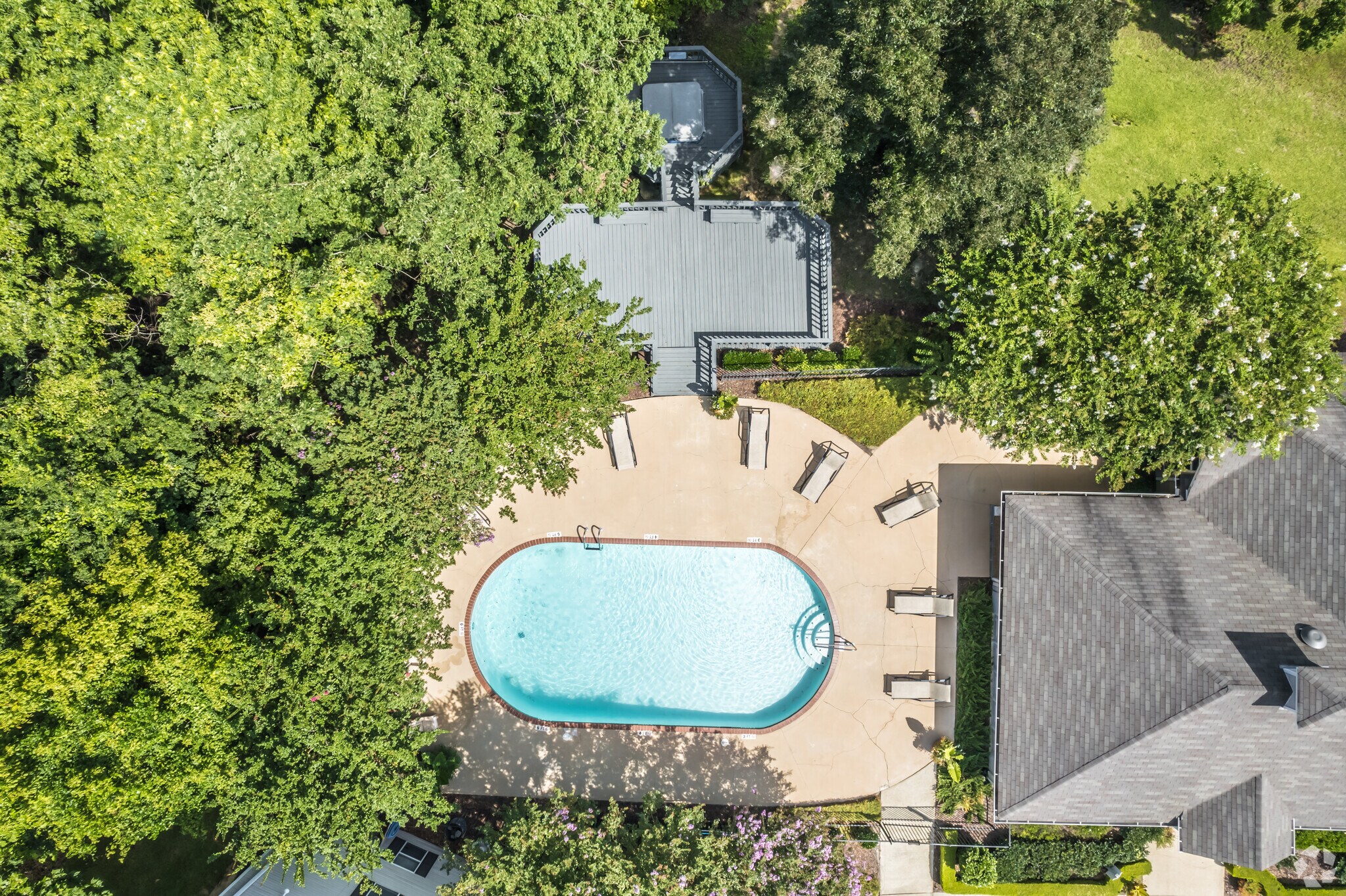 Shadow Lake Apartments 150 Park Circle Dr Flowood MS 39232 Apartment Finder