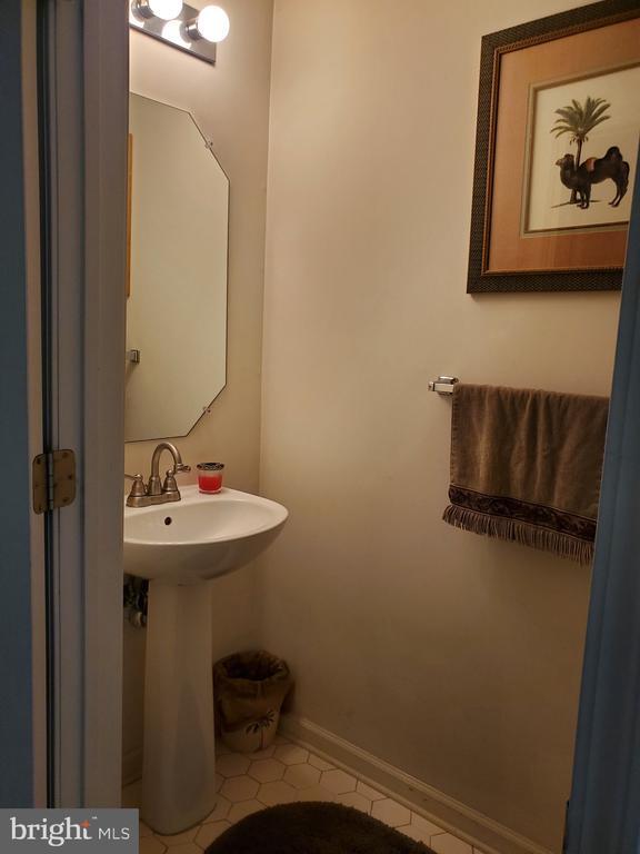 Building Photo - 256 Fountayne Ln