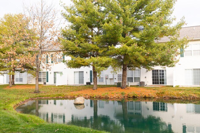 Building Photo - 5008 Stratford Pine Ln