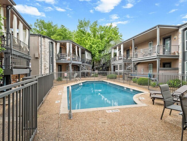 Building Photo - 5820 Berkman Dr