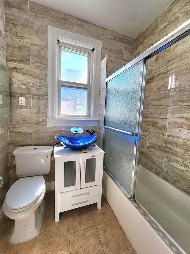 Building Photo - 24 Cator Ave