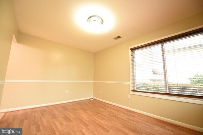 Building Photo - 111 Biscayne Ct